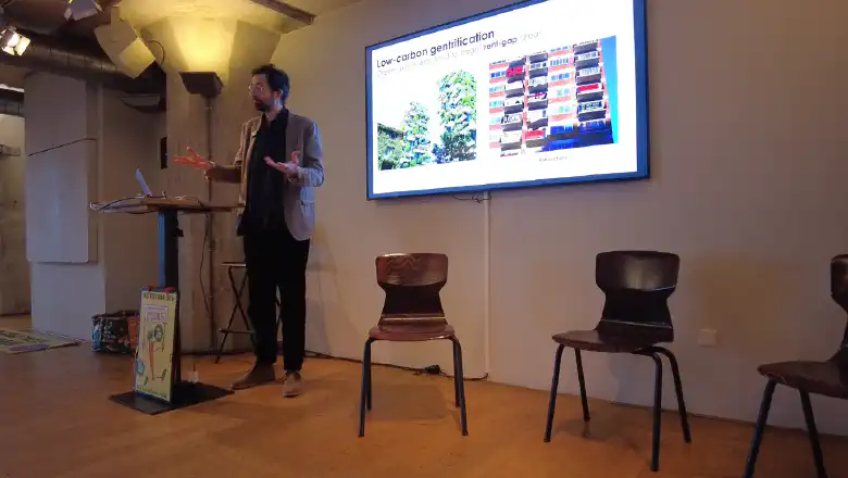 (Post)growth Ideology and the Soil of Amsterdam