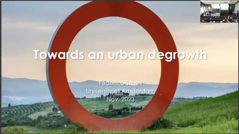 Towards an urban degrowth: an introduction for environmental studies